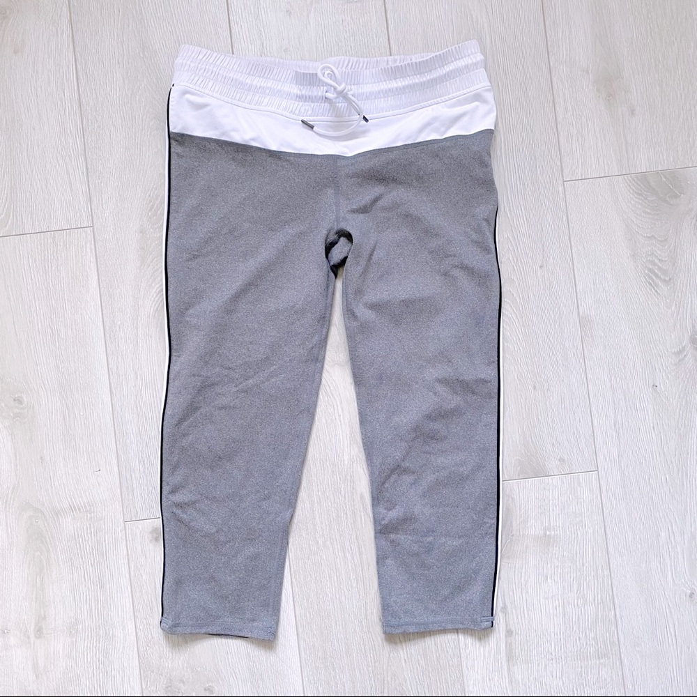 Fabletics Skinny Crop Joggers